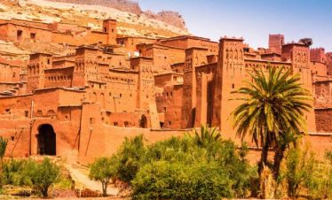 Excursion dans les montagnes de l’Atlas au Maroc avec BERCHIL PREMIUM CAR