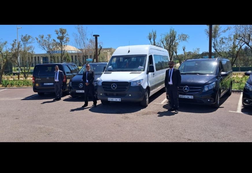 Transfert privé en véhicule confortable au Maroc avec chauffeur professionnel